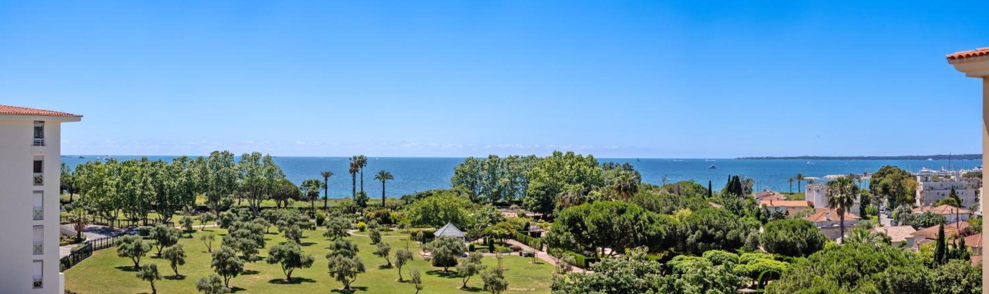 Duplex Villa Les Pins 89M2 Et Terrasse 30M2 アンティーブ エクステリア 写真